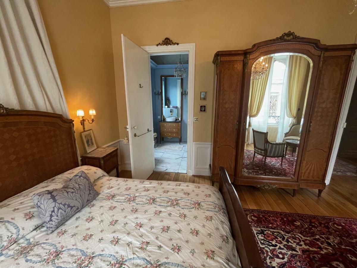 Maison D'Hercule Mayenne Extérieur photo